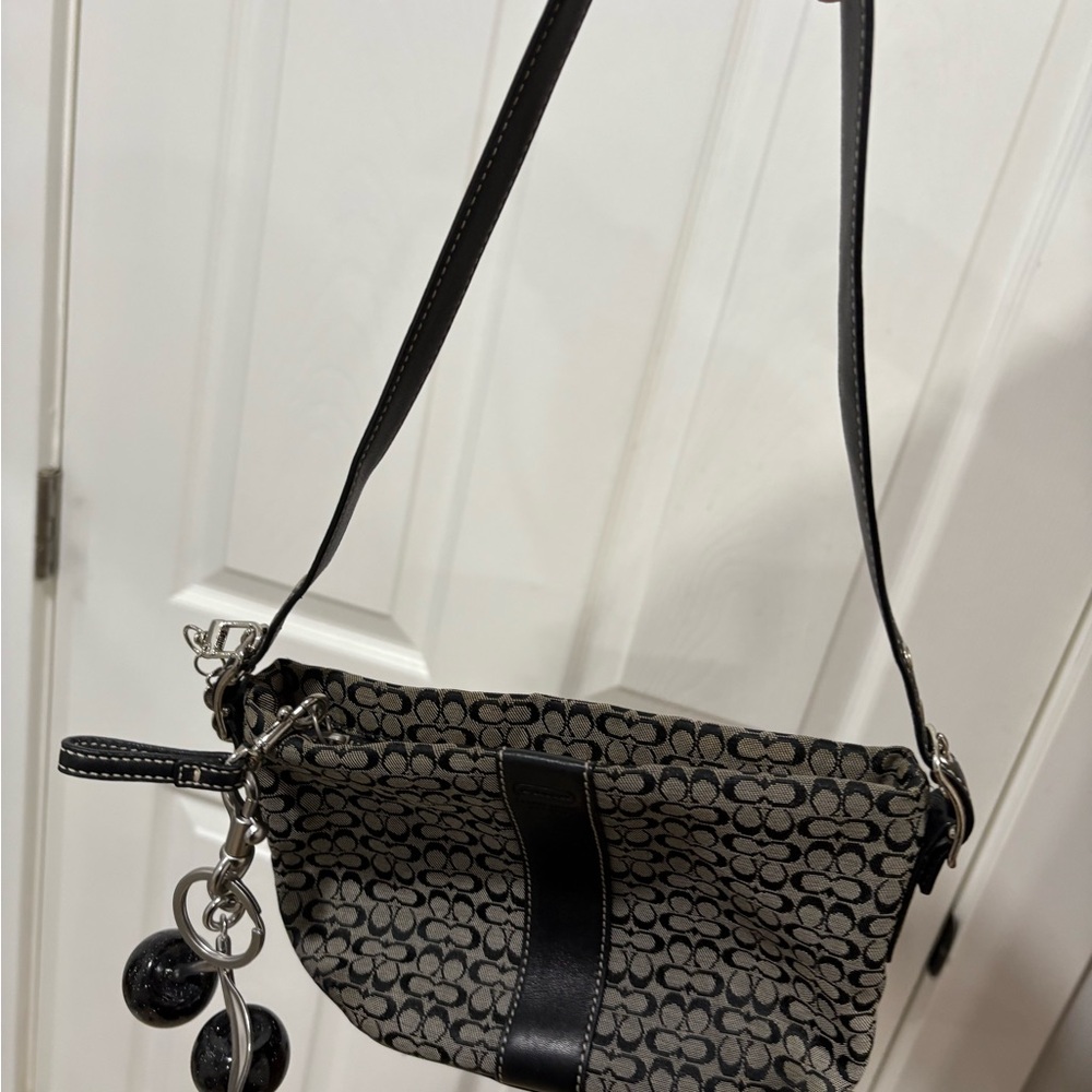 Stylish Black and Gray Women's vintage coach bag